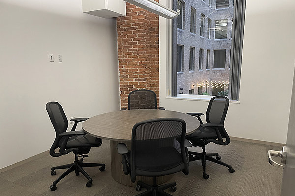 617W7th305ste0013