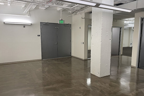 617W7th304ste0003