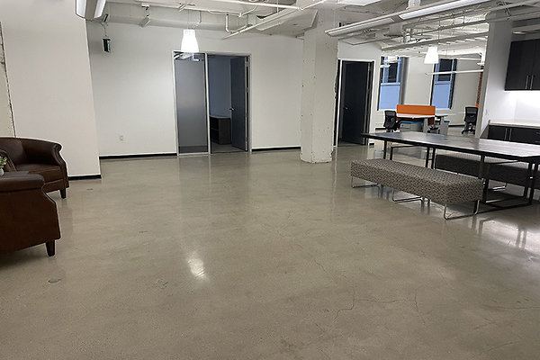 617W7th305ste0002