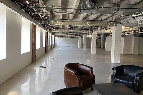 700Suite4565