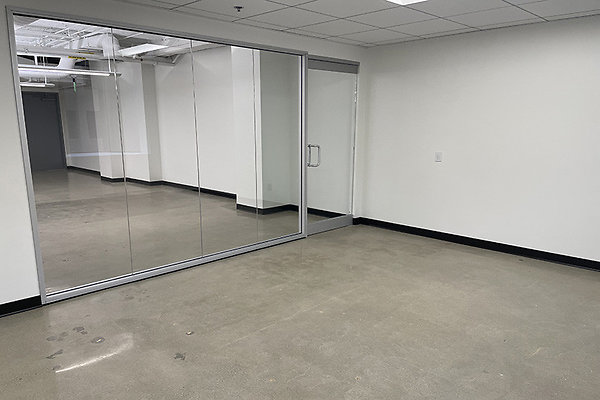 617W7th602ste0018