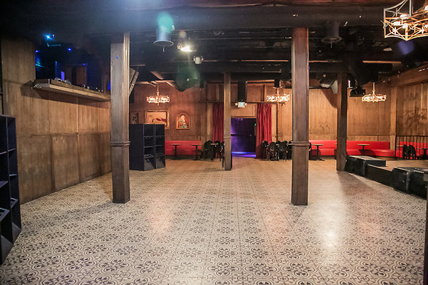 Club Los Globos LA 11