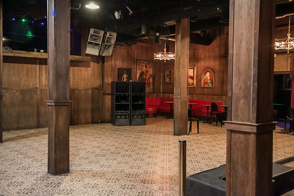 Club Los Globos LA 18