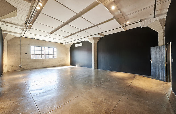4thFloor BlackLoft 01