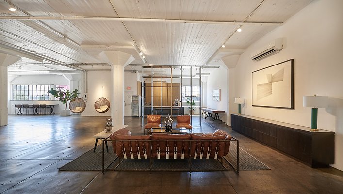 4thFloor Lounge 02