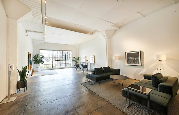 4thFloor WhiteLoft 01