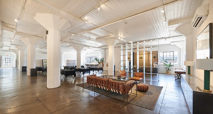 4thFloor Lounge 01