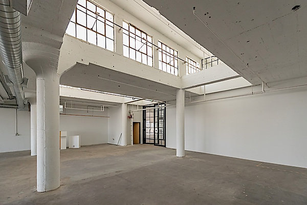 11487 warehouse 44