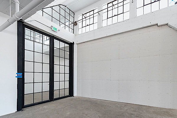 11487 warehouse 65
