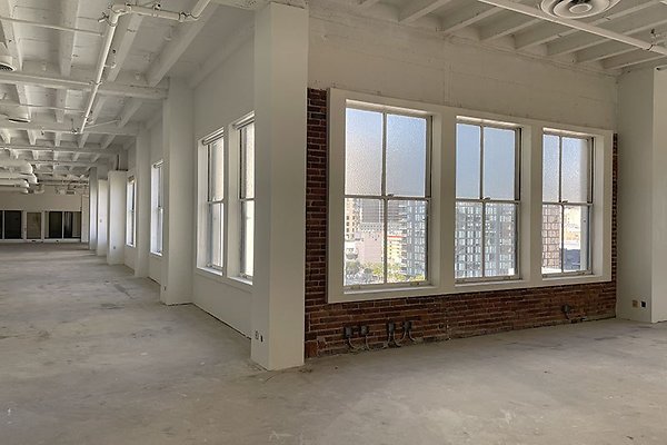 315W9th1205Ste0011