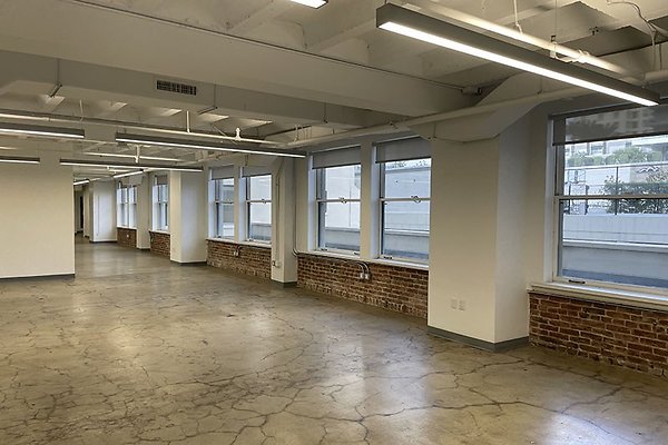 315W9th300Ste0013