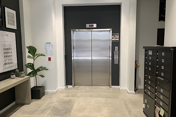 Lobby6613